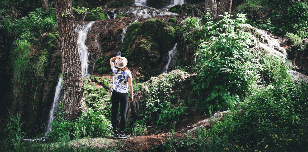 Hiking, Connection with nature